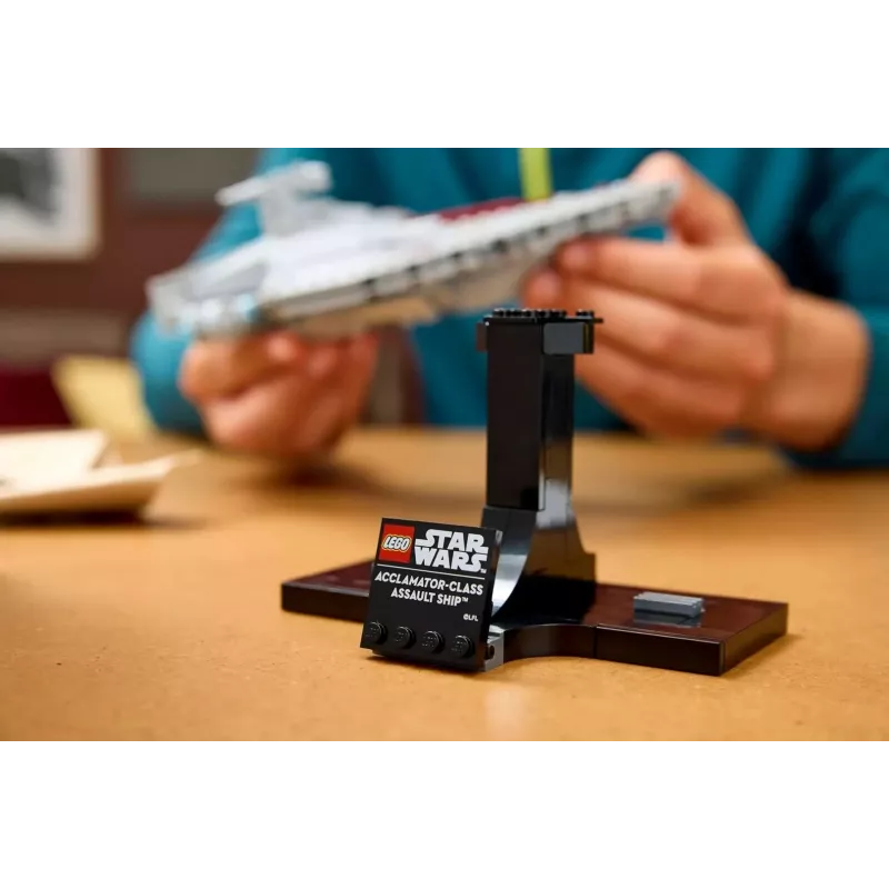 LEGO Star Wars Acclamator-Klasse Angriffsschiff Set 75404 — Bausatz, 450 Teile, Ausstellungsmodell 130×150×230 mm