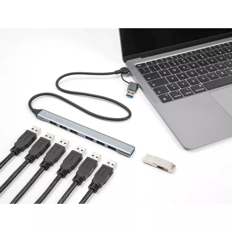 DELOCK 4 Port schlank USB Hub — USB 3.2 Gen 1 Host Typ-C, 3× USB 5 Gbit/s Typ-C + 1× USB 5 Gbit/s Typ-A, Grau, Metall
