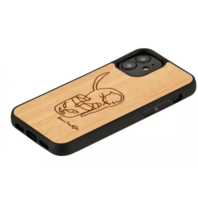 Handyhülle man and wood für iPhone 12 mini — bedruckte Katze mit rotem Fisch