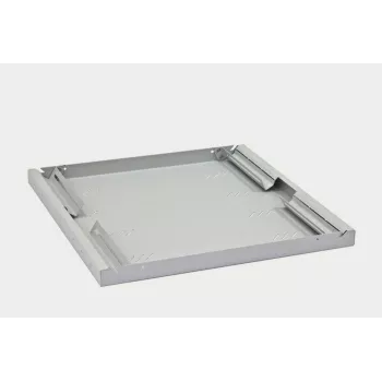 Triton Fachboden mit Perforation 1HE 950mm