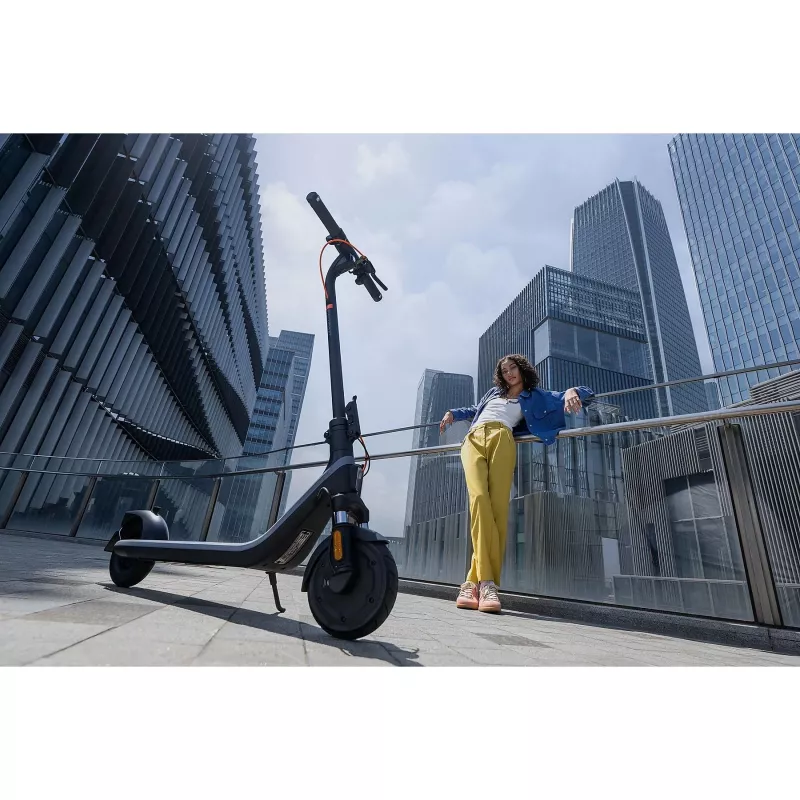 Elektroroller Ninebot Segway E2 Plus E II by Segway — City-Elektroroller für Pendler