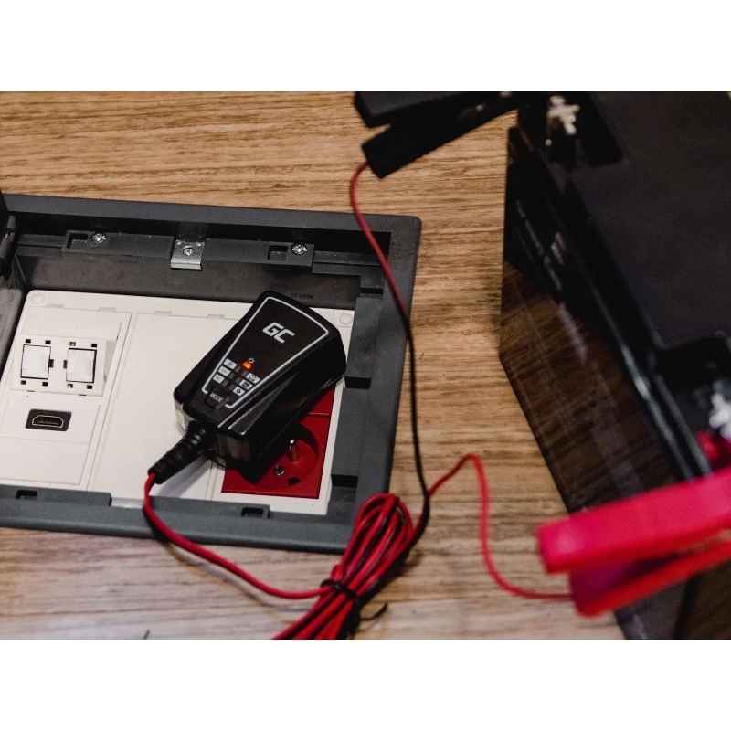 Batterieladegerät Universal AC Green Cell ACAGM06 versiegelte Blei-Säure