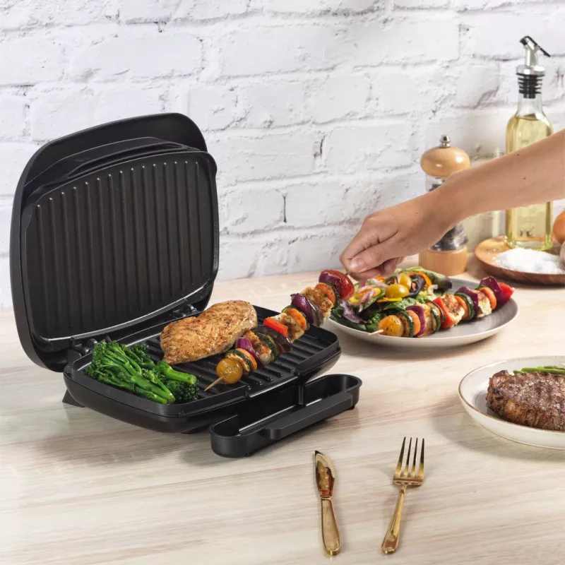 Elektrogrill Petra PT4366MBLKVDE schwarz mit Antihaftbeschichtung und einstellbarer Temperatur