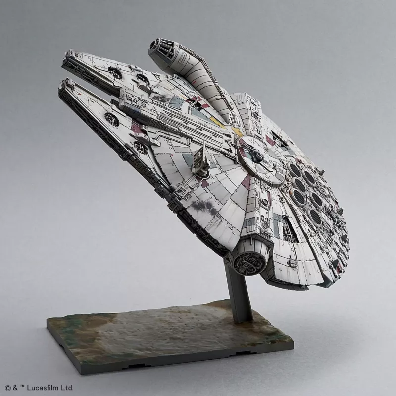 REVELL Millennium Falcon Modellbausatz Maßstab 1:144 — Kunststoff-Bausatz Raumschiff