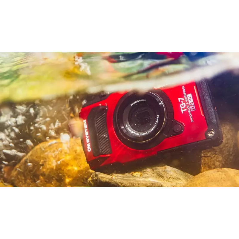 Kamera TG-7 rot