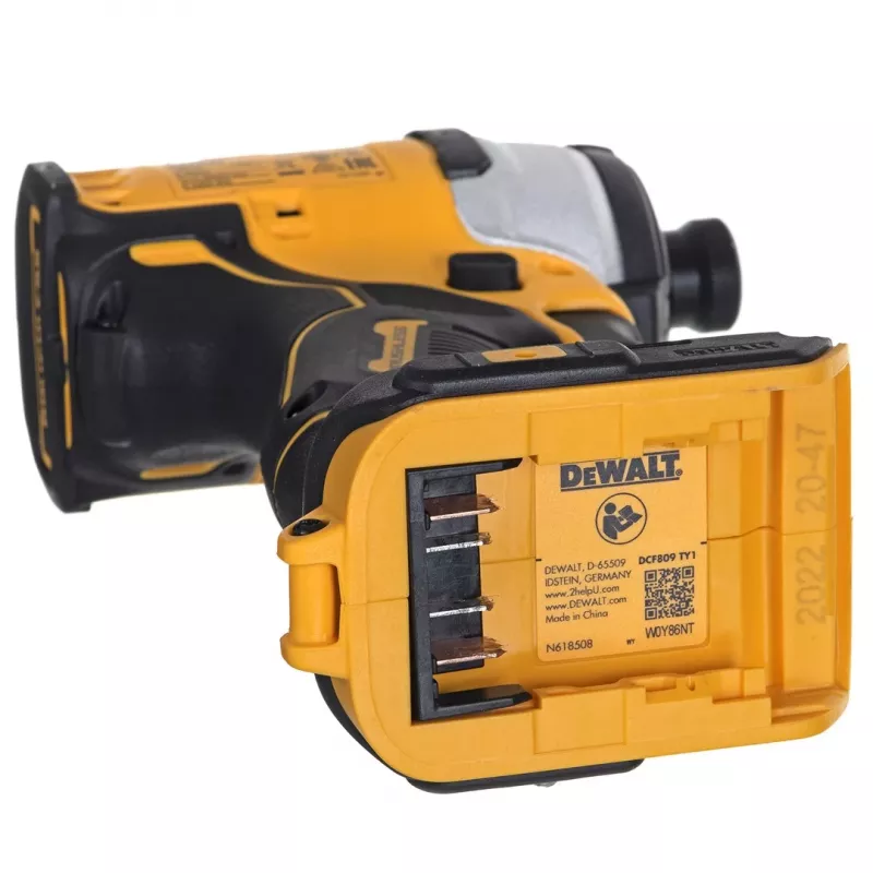 Akkubetriebenes Kombi-Set DeWalt DCK2062M2T — 18 V, Bohrschrauber DCD709 + 1/4-Zoll-Schlagschrauber DCF809, 2 × 4,0-Ah-Akkus, TSTAK-II-Koffer