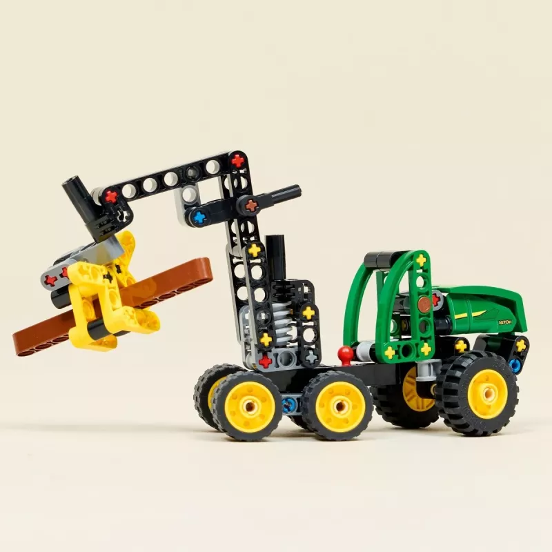 LEGO TECHNIC 42218 John Deere 1470H Radharvester