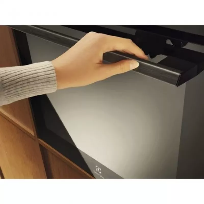 Einbau-Elektrobackofen Electrolux LOE8H39Z — 72 l, pyrolytisch, Heißluft, Grill, TFT-Display, A+