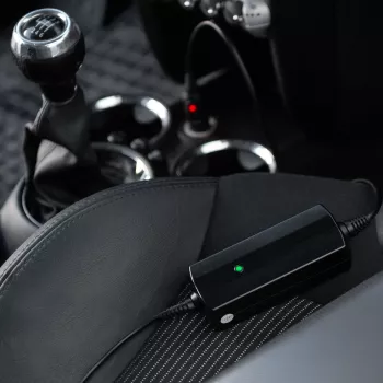 Akyga AK-ND-83 USB-C-Kfz-Ladegerät 65 W, Power Delivery, 12/24 V Eingang, 5–20 V Ausgang, 1,8 m