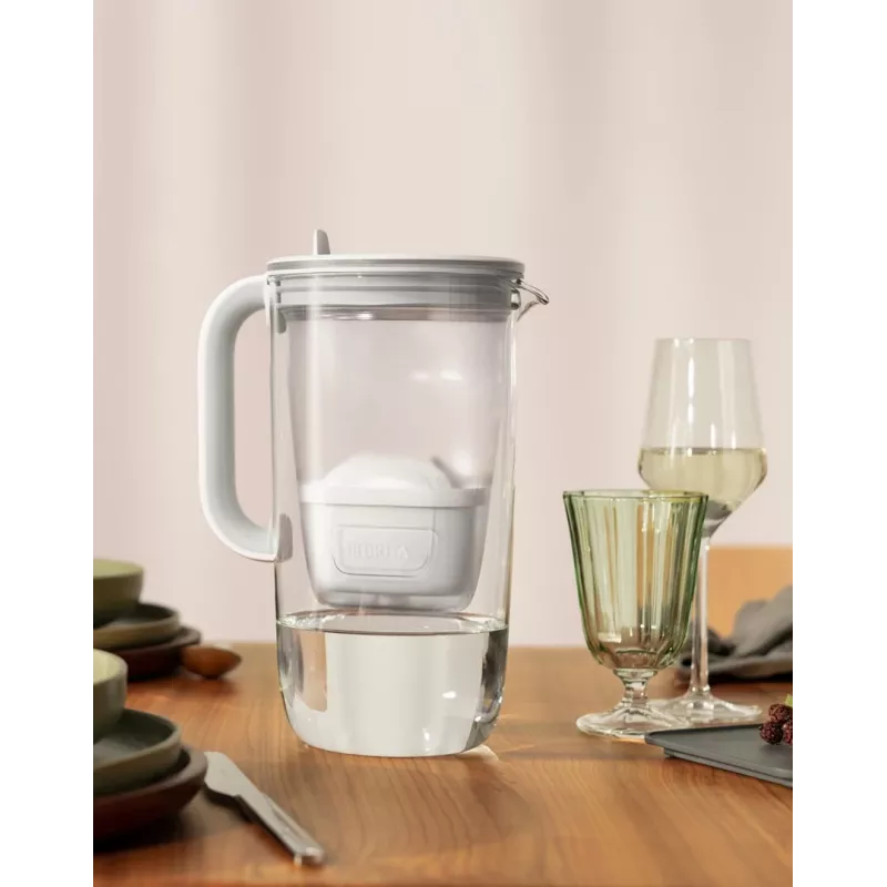 Wasserfilter-Karaffe BRITA Glass+1 Maxtra Pro grau, 2,4 L Gesamt / 1,5 L gefiltert, Maxtra Pro PP Filter