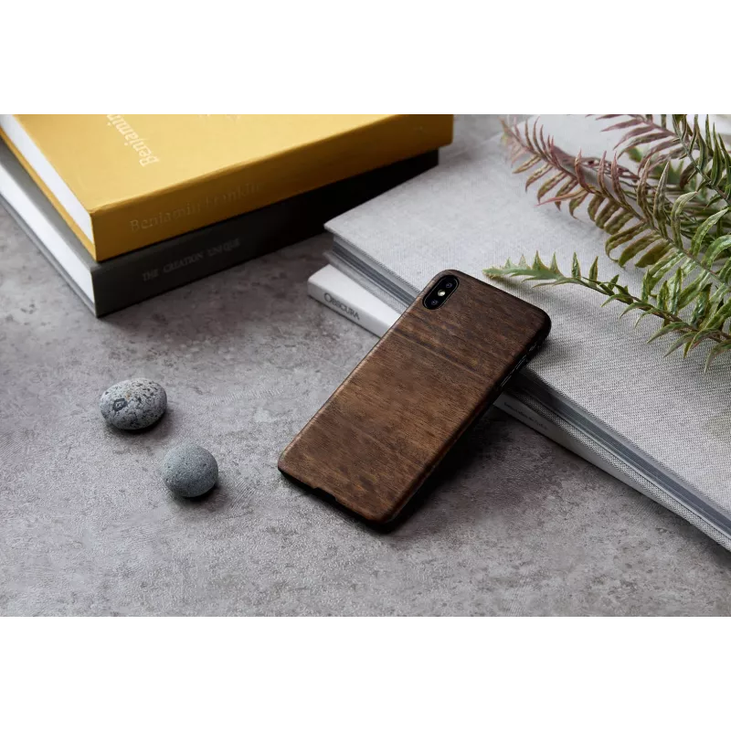 Handyhülle man and wood für iPhone XS Max — koala schwarz