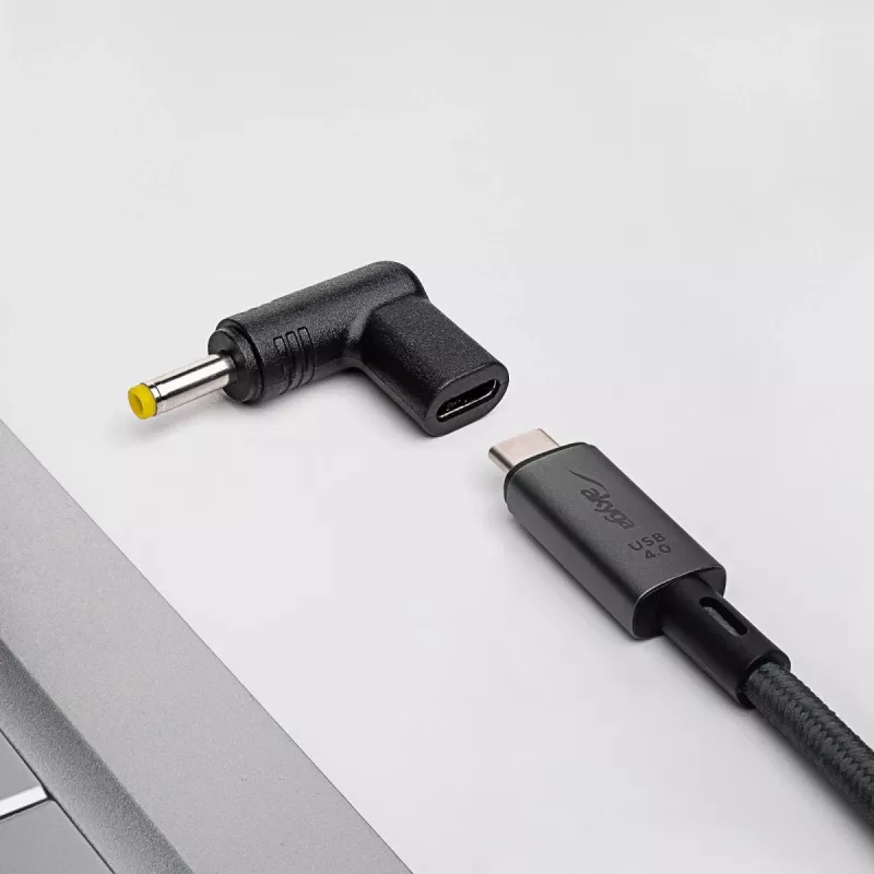 Kabeladapter Akyga AK-ND-C04 USB-C auf 4,0 x 1,7 mm Schwarz