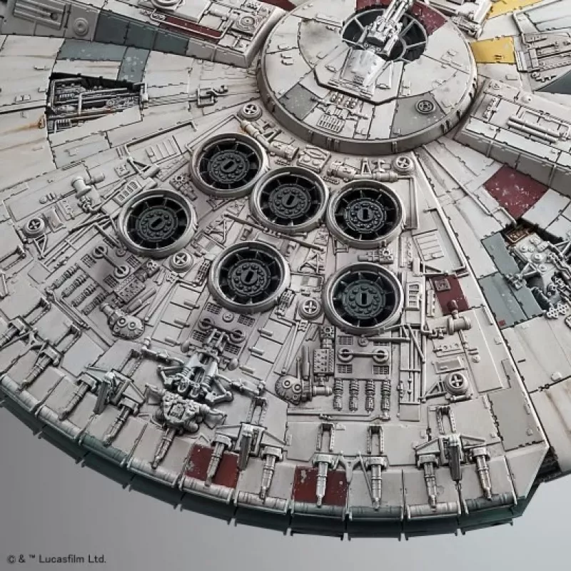 REVELL Millennium Falcon Modellbausatz Maßstab 1:144 — Kunststoff-Bausatz Raumschiff