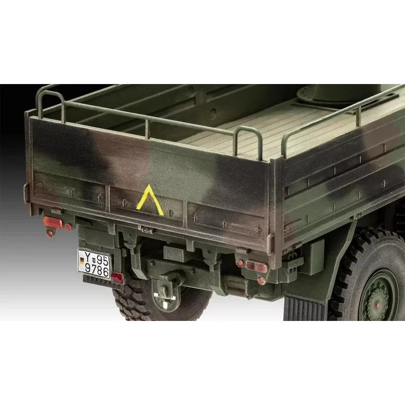Kunststoffmodellbausatz REVELL Man 10T Milgl 8x8 LKW Maßstab 1/35