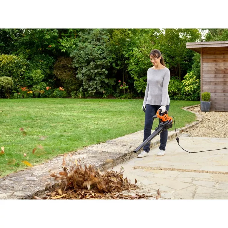 Black & Decker BEBLV300-QS Laubbläser