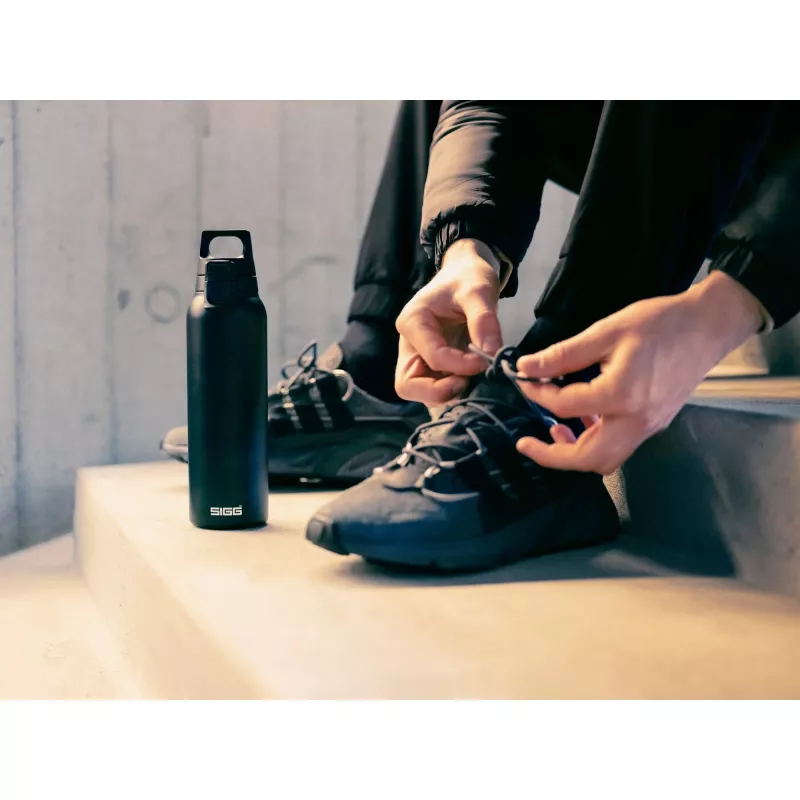 Isolierflasche SIGG 8998.10 0,55 L Schwarz Edelstahl