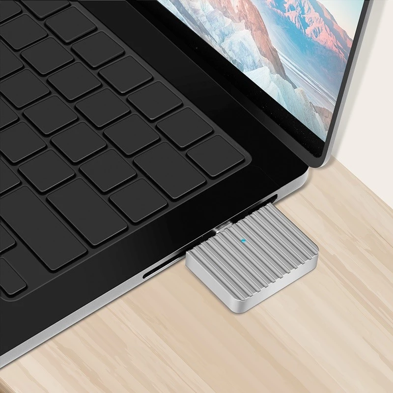 Sehr kleines USB3.2 Gen2x1 SSD-Gehäuse USB-C NVM