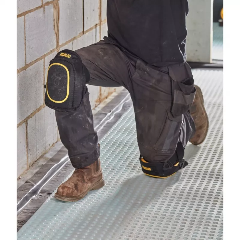 Knieschoner STANLEY FATMAX FMST82962-1 — schwarzer elastischer Nylon-Knieschutz