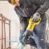 STANLEY FME360 900W elektrische Säbelsäge, 28 mm Hub, Sanftanlauf, Softgrip, Sägeblatt enthalten