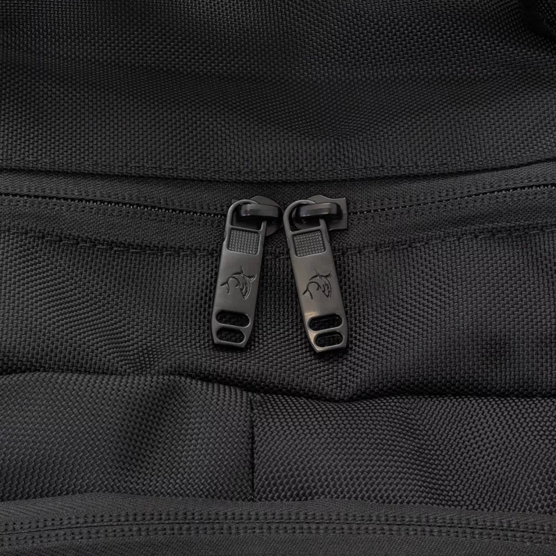 Rucksack White Shark VOYAGER GBP-012 — schwarz, strapazierfähiges wasserabweisendes Design