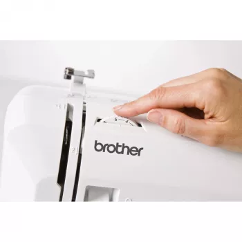 Automatische Haushaltsnähmaschine Brother RH127VP2 — 27 Programme, 820 U/min, 5 mm Stichbreite, Freiarm, LED-Anzeige