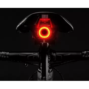 Rockbros Q5 schwarzes Rücklicht für Fahrräder mit intelligentem STOP-System
