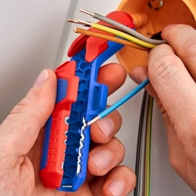 Abisolierwerkzeug Knipex ErgoStrip PV 16 95 03 für PV-Kabel, einstellbarer Anschlag, ergonomischer Griff