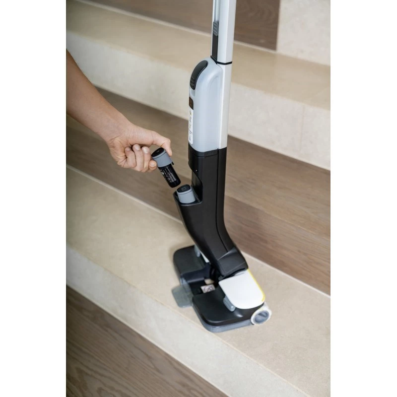 Staubsauger Karcher FC 4-4, 2,5 Ah Li‑Ion-Akku, Trocken- & Nassreinigung, 30 cm Walzenbürste, schwarz/grau