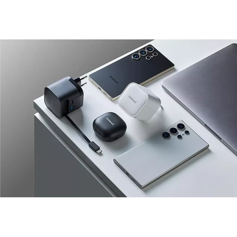 Netzteil 1XUSB-A/1XUSB-C/SCHWARZ 7806522 Intenso