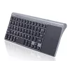 Tracer EXpert RF ist eine ergonomische Full-Size-Funktastatur mit QWERTY-Layout, Membran-Tastenschaltern und einem schlanken schwarz-grauen Design. Konzipiert für den Einsatz zu Hause und im Büro, kombiniert sie ein integriertes Touchpad und Multimedia-Tasten mit einer 2,4-GHz-Funkverbindung, um eine kompakte Eingabelösung für Fernseher, Konsolen, Notebooks und klassische PCs zu bieten.