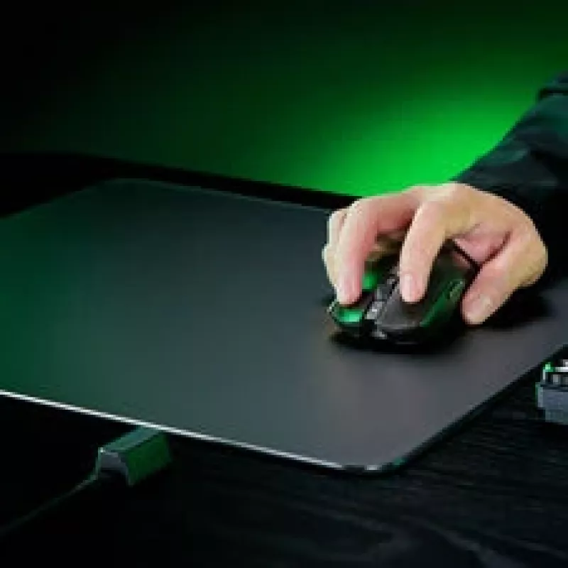 Gaming-Maus- und Mauspad-Bundle Razer Viper V3 Pro + Gigantus M, schwarz