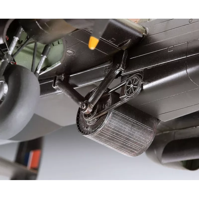 Revell Lancaster B. III Dambusters (04295) 1:72 Maßstab Flugzeug Plastikmodellbausatz