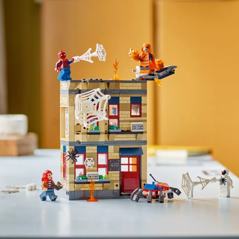 LEGO Marvel Set 76317 Peter Parkers Wohnung mit Spider-Man-Minifigur
