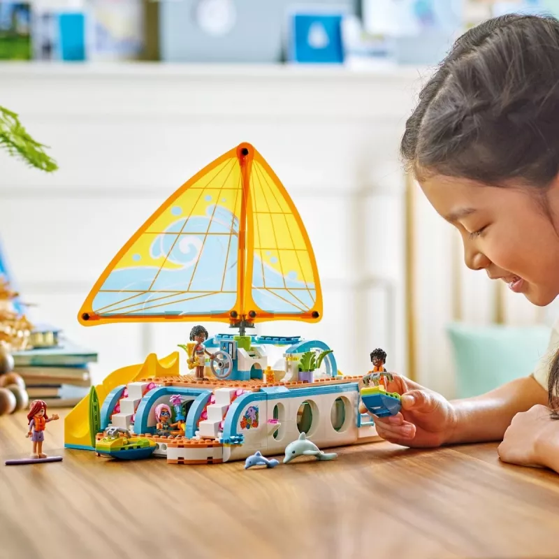 LEGO Friends Spielset Reiseboot-Abenteuer 42664 — 685 Teile, 4 Mini-Puppen, ab 8 Jahren, 260×190×320 mm