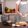 Sandwichtoaster Schwarz & Decker BXSA753E — 2 Sandwiches, 750 W, antihaftbeschichtete Platten, 215×125 mm Grillfläche, kompakter Edelstahl