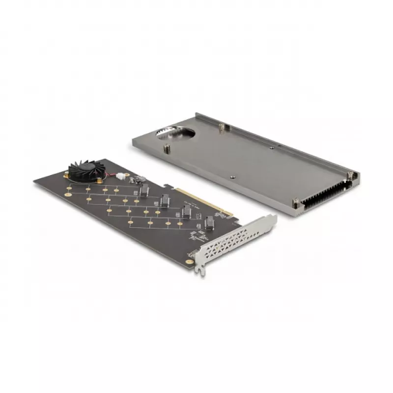 DeLOCK PCI Express 4.0 x16 Karte auf 4 x interne NVMe M.2 Key M mit Kühlkörper und Lüfter