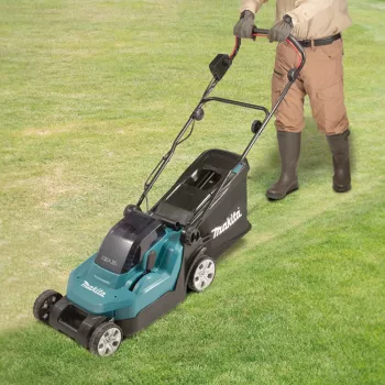 Makita DLM382PM2 - Rasenmäher - Akkubetrieben - 18 V - 4 Ah - 2 Akkus - 3700 1/min - 38 cm - 16,9 kg
