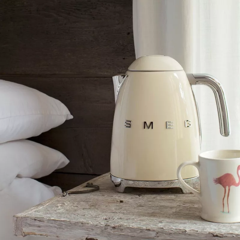 Wasserkocher Smeg 1.7L 2400W Cream