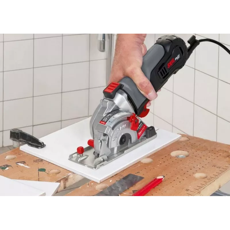 Skil F0155330AA Handkreissäge Schwarz, Grau 6000 U/min 600 W