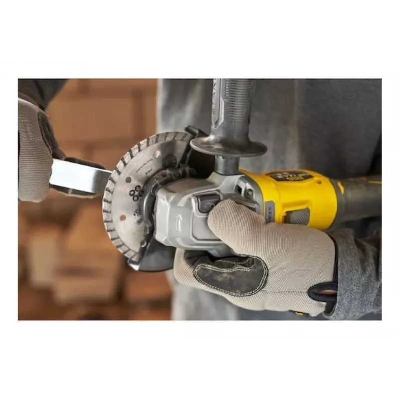 Stanley SFMCG710M1T-QW Winkelschleifer 12,5 cm 8500 U/min 800 W 1,84 kg