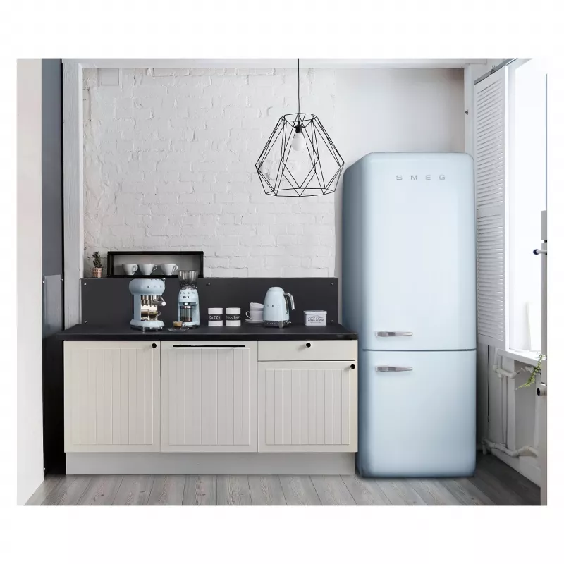 SMEG Wasserkocher 50s Style KLF04PBEU, Pastellblau