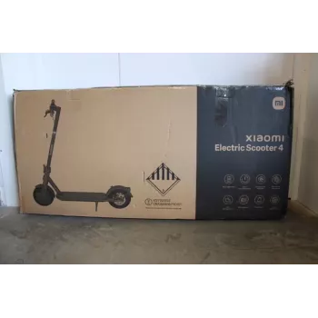 AUSVERKAUF. Xiaomi Electric Scooter 4 EU | AUSVERKAUF. AUSVERKAUF. Xiaomi Electric Scooter 4 EU | 300 W | 25 km/h | 10 Zoll | 6 Monate | Schwarz | Vorführgerät, zerkratzt, fehlende Schrauben
