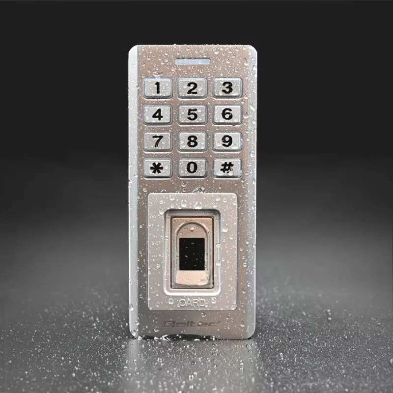 Fingerprint- und RFID-Codeschloss QOLTEC 52447 mit IP68-Schutz