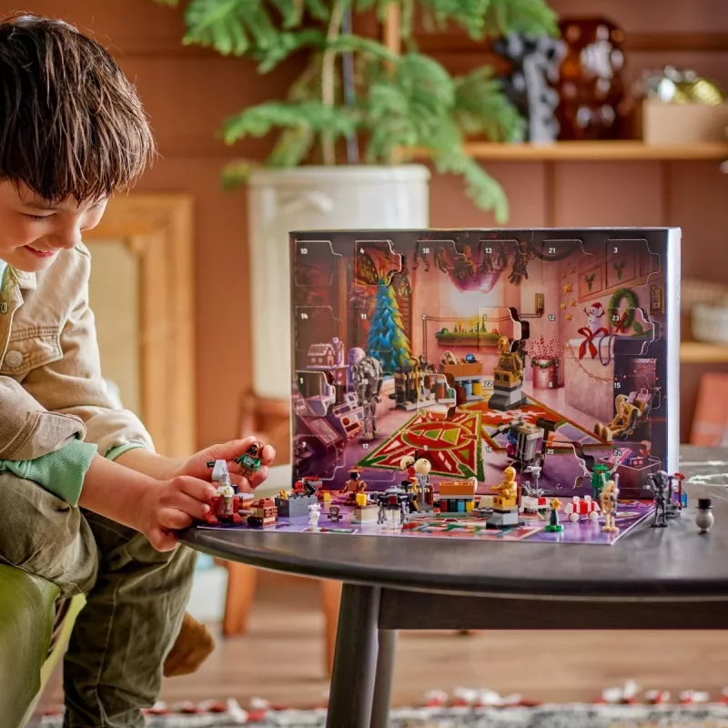 LEGO Star Wars Adventskalender 2025 — Set 75418, saisonale baubare Minifiguren und Modelle