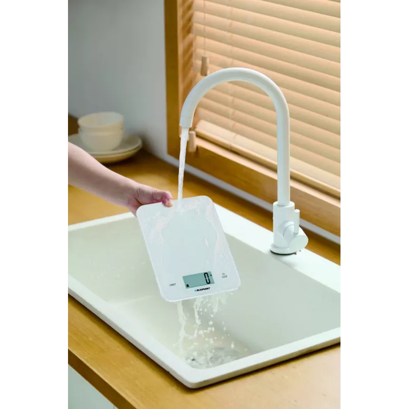 Küchenwaage BLAUPUNKT FKS401 — weiß, max. 10 kg, 1 g Genauigkeit, Touch-Bedienung