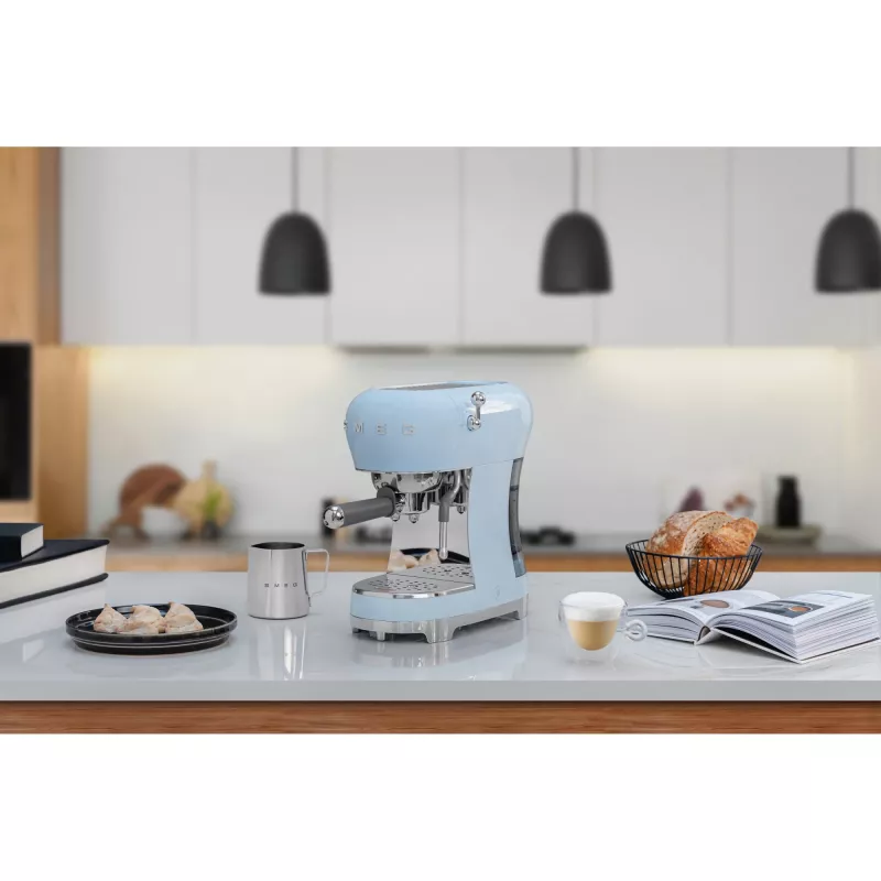 Smeg ECF02PBEU Kaffeemaschine Manuelle Espressomaschine 1,1 L