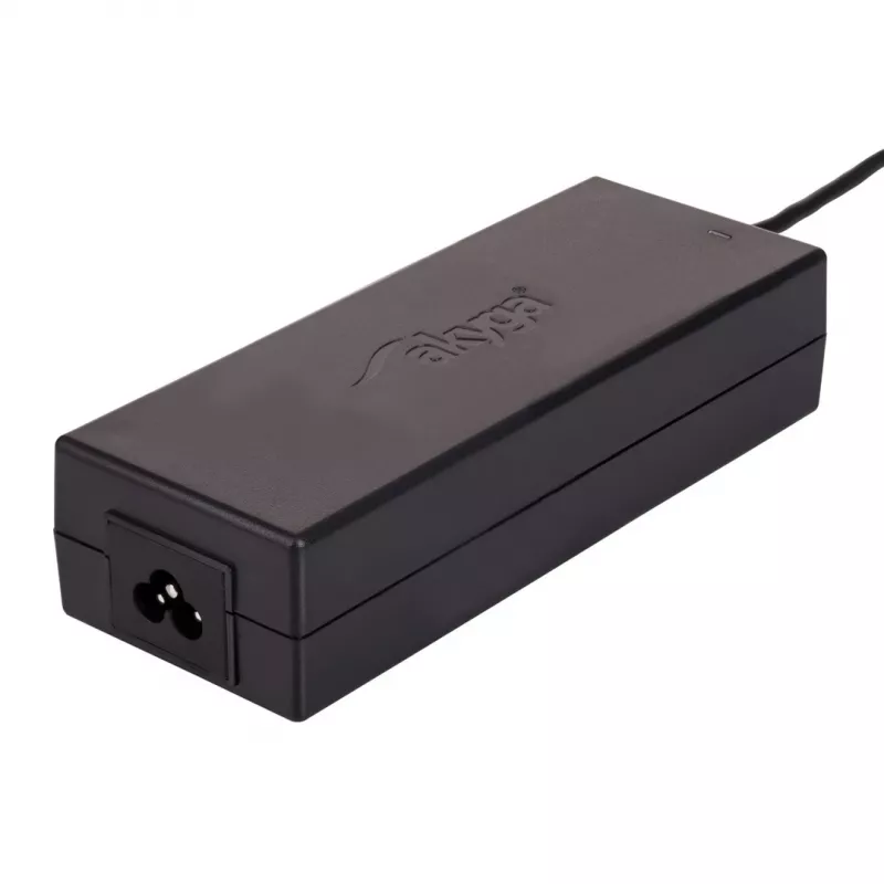 Netzteil Akyga AK-ND-57 für Laptops 19,5 V 130 W 6,7 A, Eingang 100–250 V, für den Innenbereich, schwarz