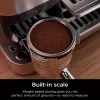 Espressomaschine Ninja ES701EU – halbautomatischer Kaffee/Espresso, integrierte Mühle, 2 l Wassertank, 1650 W, 25 Mahlgradeinstellungen, Milchbehälter, 14-bar-Pumpe