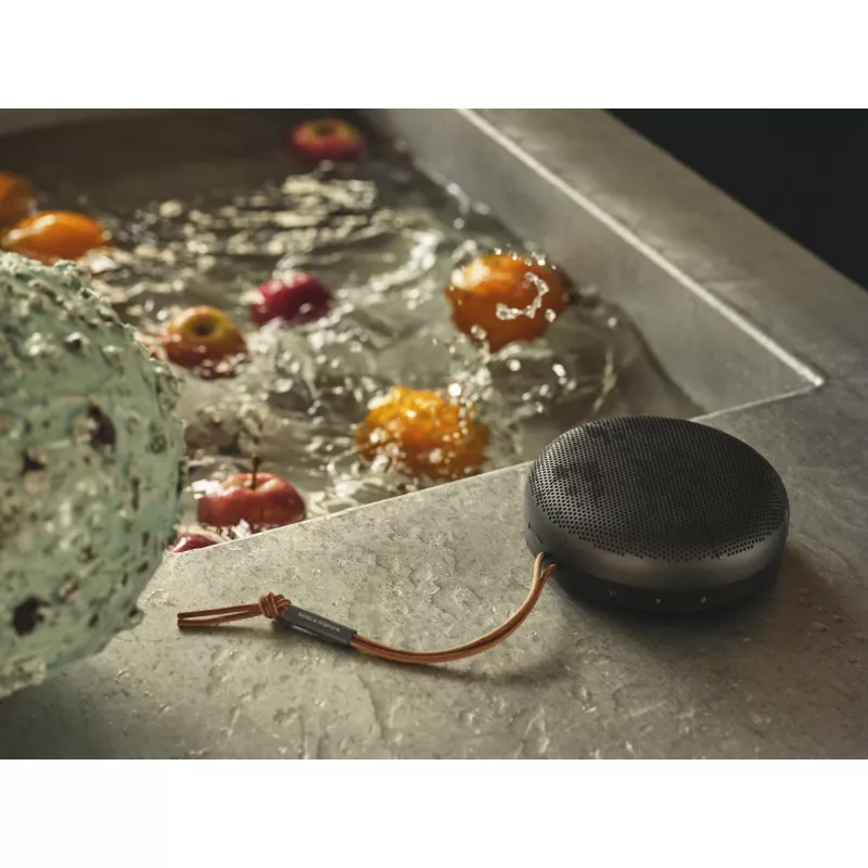 Bang & Olufsen 1734002 Tragbarer wasserdichter Bluetooth-Lautsprecher