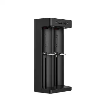 XTAR Dual-Slot Li-Ion-Akkuladegerät für 18650 Zellen, USB-C-Eingang, 2 Schächte, schwarz, LED-Anzeigen
